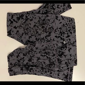 Lululemon floral align size 6